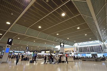 【成田国際空港第2旅客ターミナル】写真提供：成田国際空港株式会社